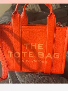 🧡 Marc Jacobs The Tote Bag! 🧡